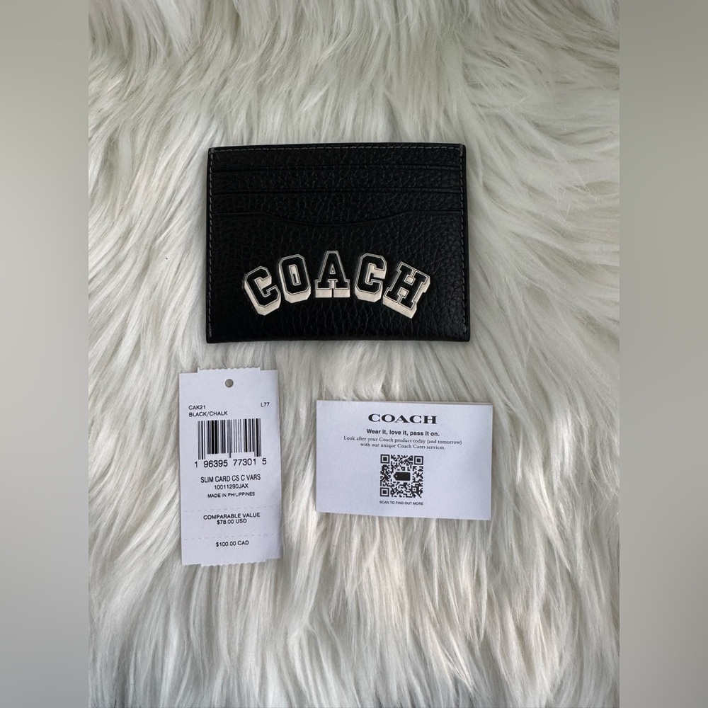 Slim Id Card Case With Varsity Motif